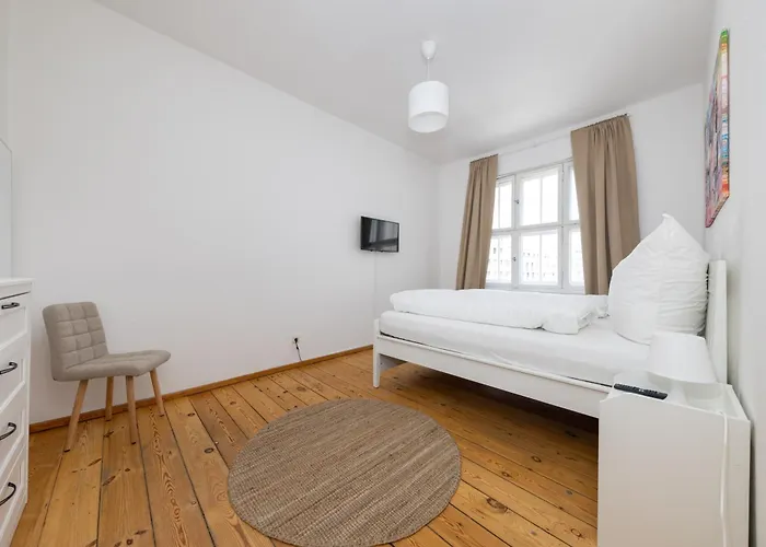 160qm 6-zimmer Banksi-galerie-apartment Hauptbahnhof 아파트