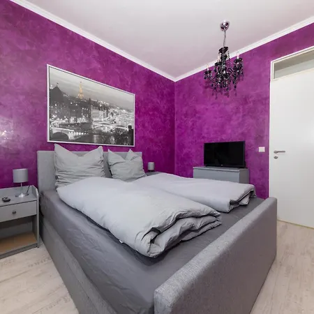160qm 6-zimmer Banksi-galerie-apartment Hauptbahnhof Appartamento *