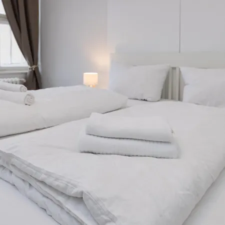 Appartement 160qm 6-zimmer Banksi-galerie-apartment Hauptbahnhof