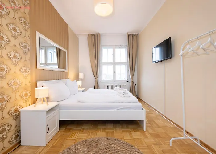 160qm 6-zimmer Banksi-galerie-apartment Hauptbahnhof *