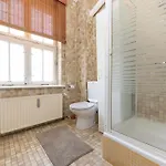 160qm 6-zimmer Banksi-galerie-apartment Hauptbahnhof 公寓 *