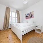 아파트 160qm 6-zimmer Banksi-galerie-apartment Hauptbahnhof *