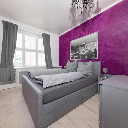 160qm 6-zimmer Banksi-galerie-apartment Hauptbahnhof Lägenhet Berlin