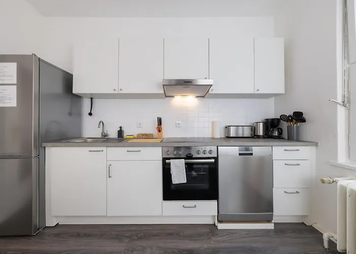 160qm 6-zimmer Banksi-galerie-apartment Hauptbahnhof * Berlin