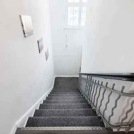 160qm 6-zimmer Banksi-galerie-apartment Hauptbahnhof *