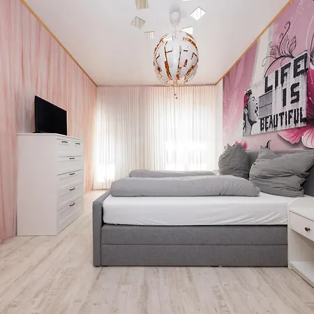 Appartement 160qm 6-zimmer Banksi-galerie-apartment Hauptbahnhof Berlijn