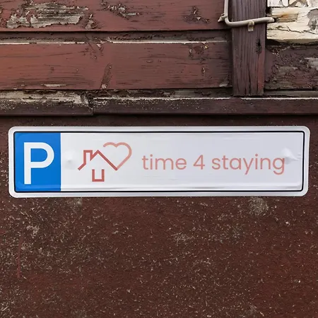 160qm 6-zimmer Banksi-galerie-apartment Hauptbahnhof Апартаменты