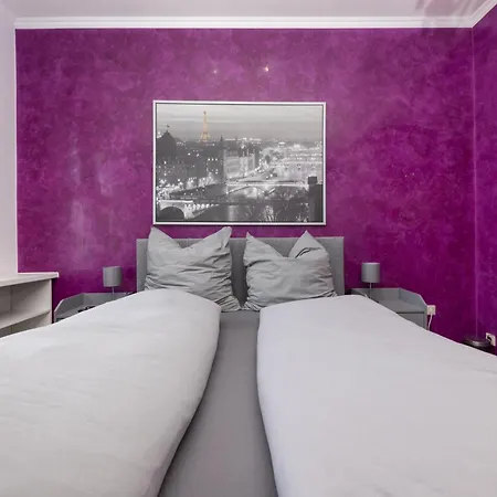 160qm 6-zimmer Banksi-galerie-apartment Hauptbahnhof