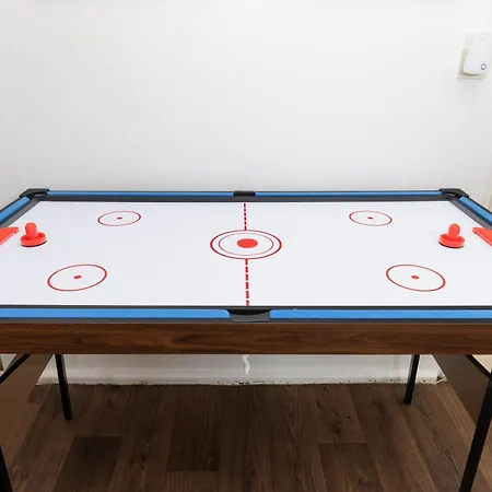 160qm 6-zimmer Banksi-galerie-apartment Hauptbahnhof Апартаменты